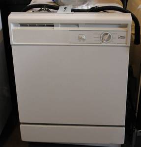 White Estate Built in Dishwasher
