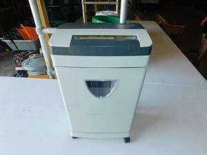 Sentinel Paper Shredder