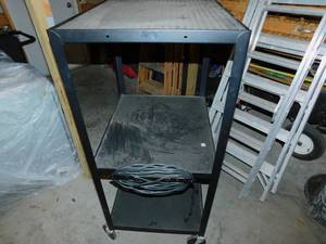 Bretford Black Stand and Power Cord