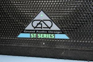 lot 22 image: Pair of Grund  Grundorf Pro Audio 12 Full Range ST-Series Professional Speakers