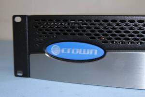 lot 40 image: Crown Audio Professional 2-Channel CTs-600 Power Amplifier
