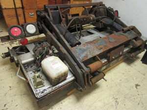 lot 103 image: ANTHONY SF-SERIES HYDRAULIC LIFTGATE