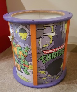 lot 73 image: Teenage Mutant Ninja Turtles Wood BasketToy Bin