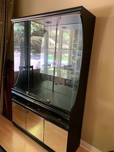 lot 2 image: Contemporary Style Display Cabinet