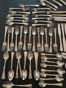 lot 18 image: Gorham Flatware