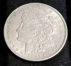 2 US SILVER DOLLARS 2000 AMERICAN SILVER EAGLE & 1921 MORGAN
