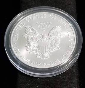 2008 AMERICAN SILVER EAGLE 1 TROY OZ. .999 FINE SILVER IN AIRTITE