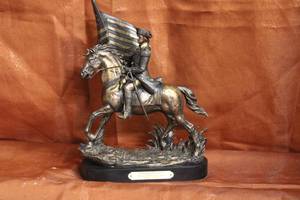 lot 89 image: New NRA Freedom is Not Free Statue