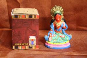 lot 127 image: Garges Clay Figurine & Scarab Votive