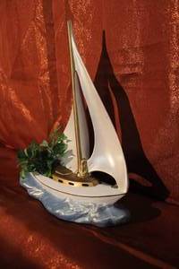 lot 126 image: Mid-Century Chalkware Sailboat Planter