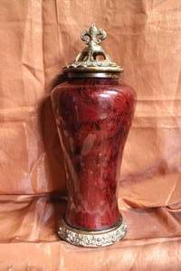 lot 22 image: Large Glass Burgundy and Gold Decorative ContainerVase