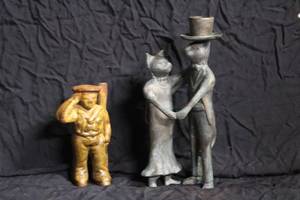 lot 17 image: Cast Metal Dancing Cats & Sailor Bank