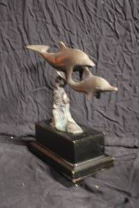 lot 114 image: Collectible Swimming Dolphin Sculpture
