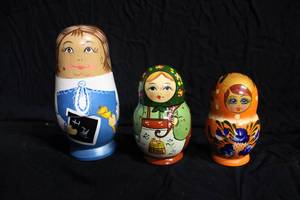lot 102 image: Russian Nesting Dolls
