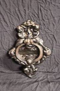 lot 18 image: Antique Cast Iron Door Knocker