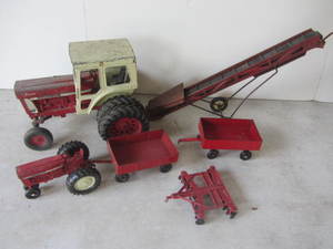 Intl Tractor & Implements