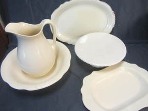 Serving pieces