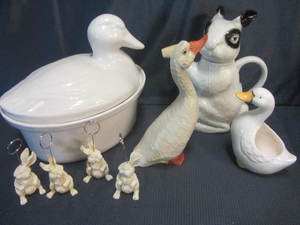 Rabbit Teapot, Ducks