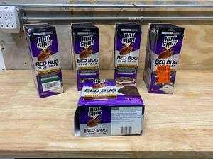 HOT SHOT Lot of 47 packages of bed bug glue traps (4 in each package) plus 1 HOT SHOT bed bug interceptor