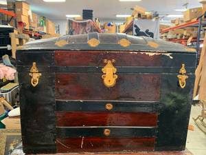 lot 1 image: Antique Humpback Trunk 32 Wide 17 deep 23 Tall