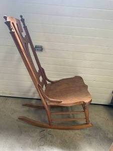 lot 30 image: Vintage Oak Rocking Chair 36 Tall