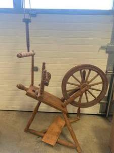lot 36 image: Antique Spinning Wheel 53 Tall