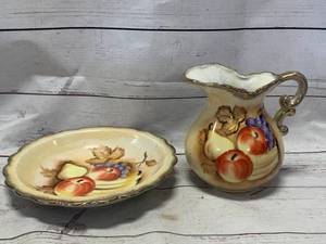 lot 37 image: Vintage Japanese Hand Painted Pitcher  Platter
