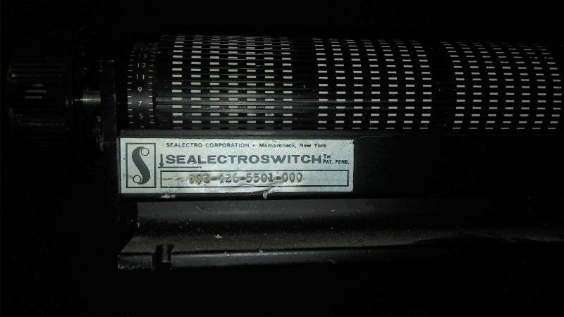 lot 29 image: Sealectroswitch