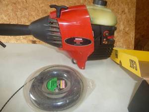 lot 14 image: Hedge Trimmers & Weed Trimmer
