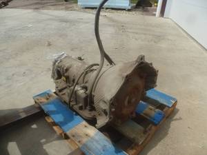 lot 2 image: 1996 Chevy Transmission