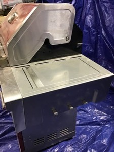 Kitchen Aid 3-Burner Propane Gas Grill in Blue with Ceramic Sear Side Burner missing hardware for front handle display unit