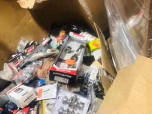 Gaylord of assorted door locks hardware and more costumer returns different styles and condition