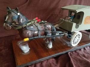 lot 199 image: Hand Made Jewel Teas and Coffee Horse Drawn Wagon by the Late Wally Nygaard of Cokato