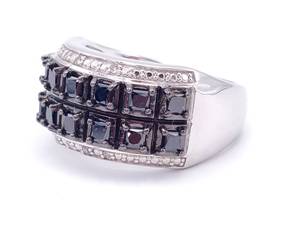 1 Carat Natural Black and White Diamond Estate Ring