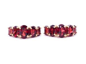 Splendid Rich Garnet Estate Earrings in 14k Yellow Gold