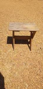 lot 248 image: Rustic Wood Bench