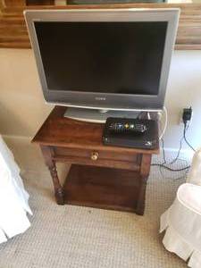 lot 119 image: Sony KDL-26S2000 26 TV