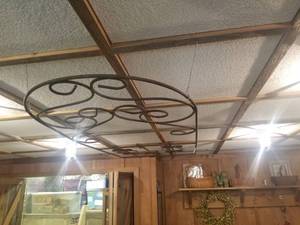 lot 64 image: Charming Iron Wire Trellis