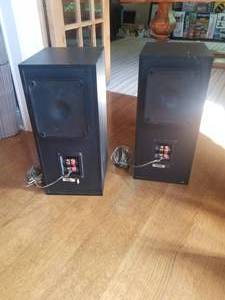 lot 44 image: Polk Audio RT55 Floorstanding Speakers