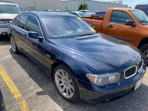 lot 14 image: 2005 BMW 745i
