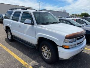 lot 15 image: 2005 Chevrolet Tahoe Z71 4x4