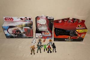 Action Figures and Incredibles Toy - Lego Ironman