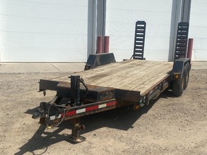 2004 Felling Tandem-Axle Equipment Trailer