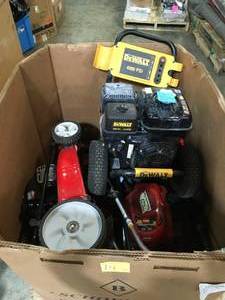 lot 14 image: GAYLORD FULL WITH DEWALT, TROY-BILT, ECHO LAWN TOOLS CUSTOMER RETURNS SEE PICS