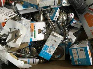 lot 26 image: MIXED GAYLORD WITH ASSORTED TOOLS & MOEN BATHROOM SHOWERHEAD SUPPLIES CUSTOMER RETURNS SEE PICS