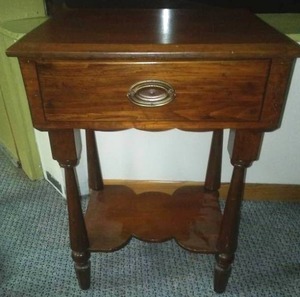 lot 7 image: Wood nightstand