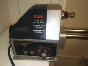 lot 25 image: Ryobi Lathe 18 in. ML618  Excellent,