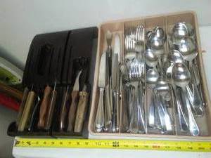 lot 67 image: Wallace silverware & assorted cutlery