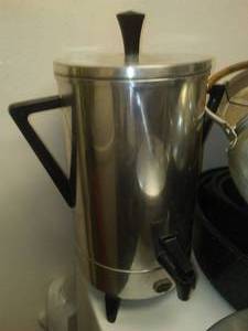 lot 141 image: Cookware bakeware are kitchen - Huge Lot
