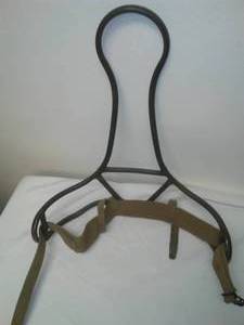lot 171 image: Army backpack frame  nice